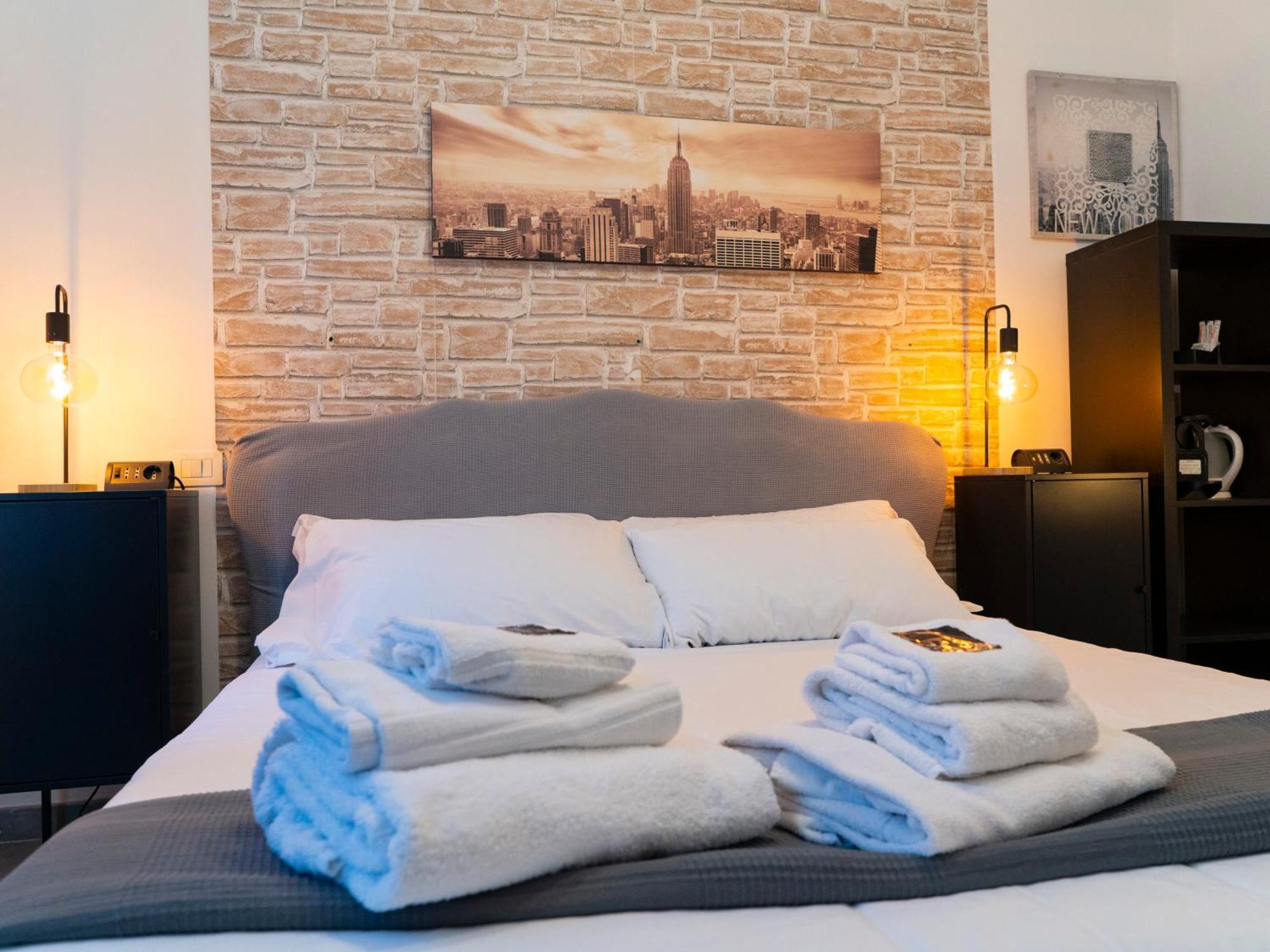 Salotto Piramide Bed & Breakfast Roma Oda fotoğraf